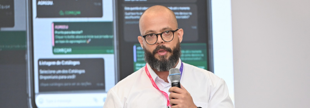 Bruno Reis, designer da Agredu. "Criar um aplicativo seria ruim para a qualificação que precisávamos ofertar", afirma. Crédito: Divulgação.